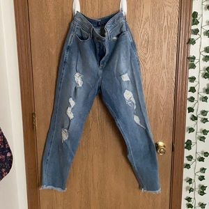 Hollister Curvy Ultra High Rise Mom Jeans